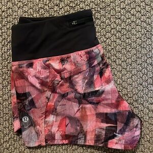 Lululemon Speed Up Mid-Rise Lined Short 2.5”